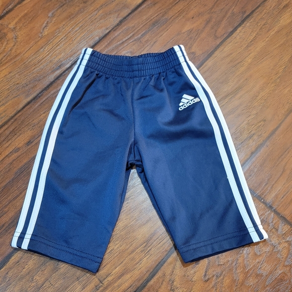 Adidas track suit set - Picture 2 of 11